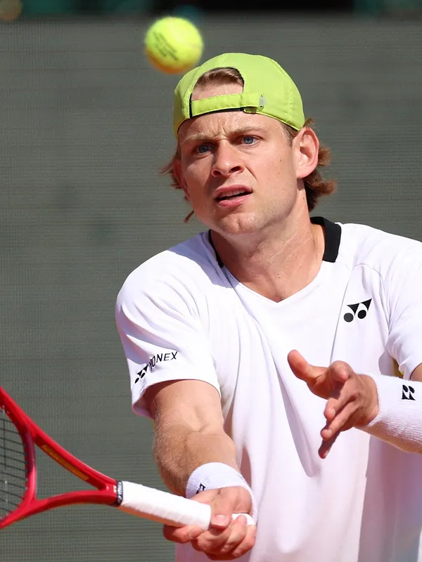 Challenger van Aix-en-Provence: Verslagen in de finale verliest Zizou Bergs zijn status als Belgische nummer 1 aan Alexander Blockx