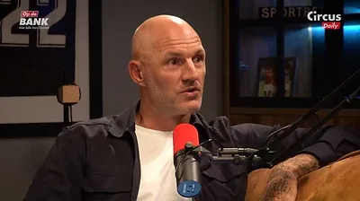 "Op De Bank": Jelle Van Damme verwelkomt Gregory van der Wiel