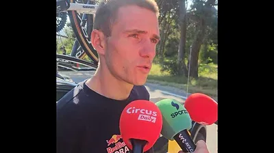 Remco Evenepoel analyseert de ploegtactiek in de 18de etappe van de Tour.