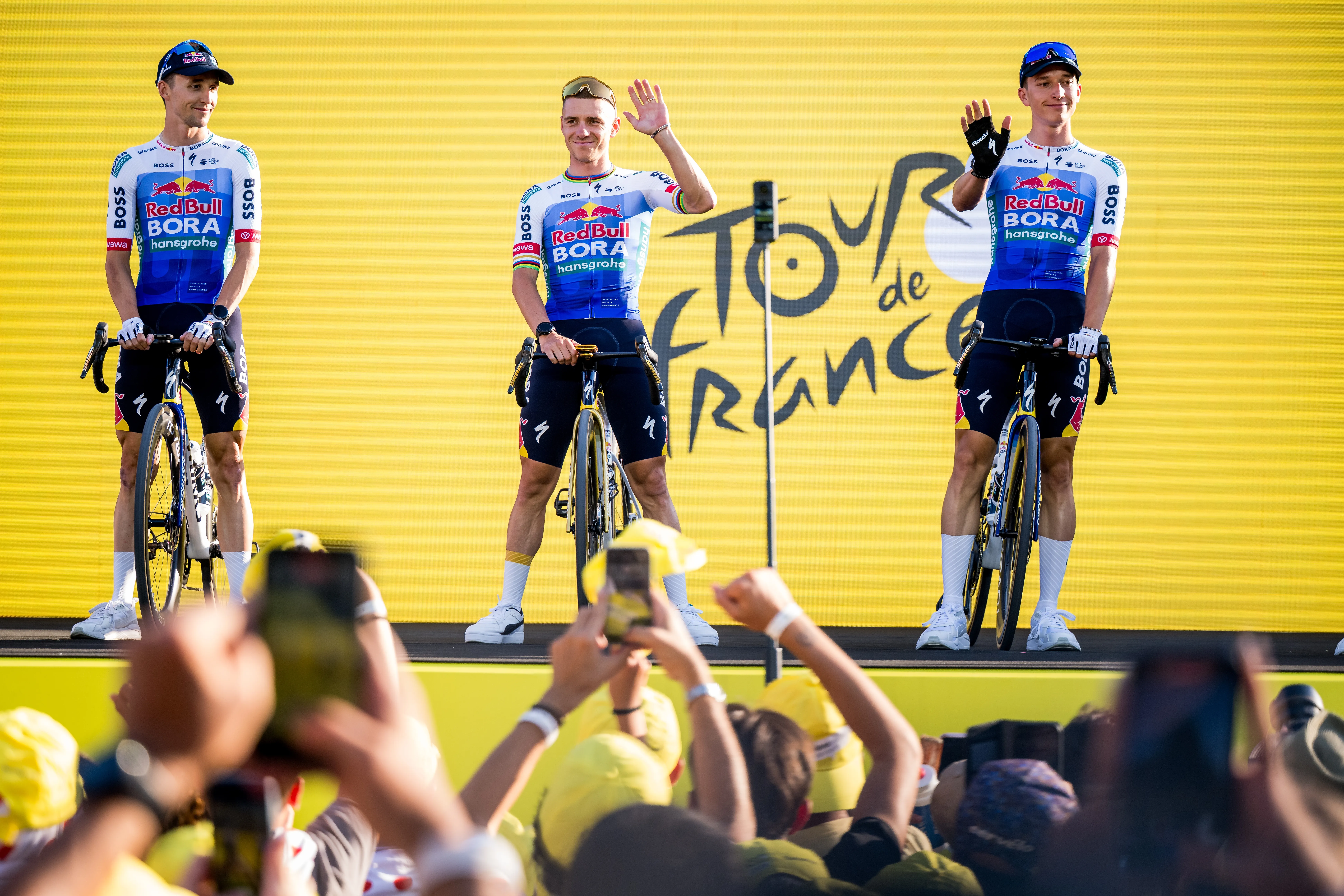 Il y aura du nouveau dans le peloton du Tour de France : six équipes vont porter un maillot spécial - BELGA - Jérôme Jordens