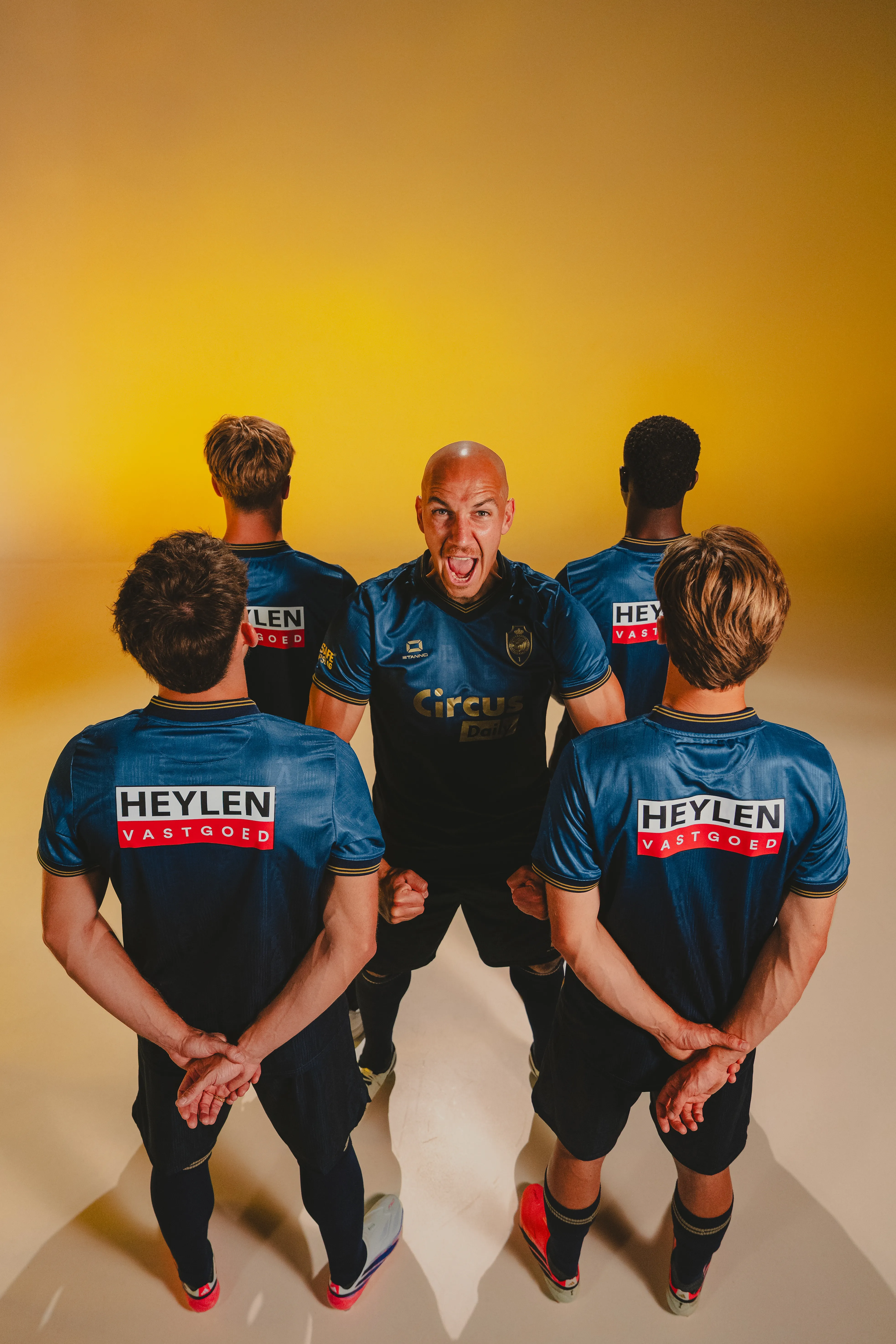 Découvrez le 3ème maillot de l’Antwerp pour la saison 2026-2027 ! - Samuel Guadi