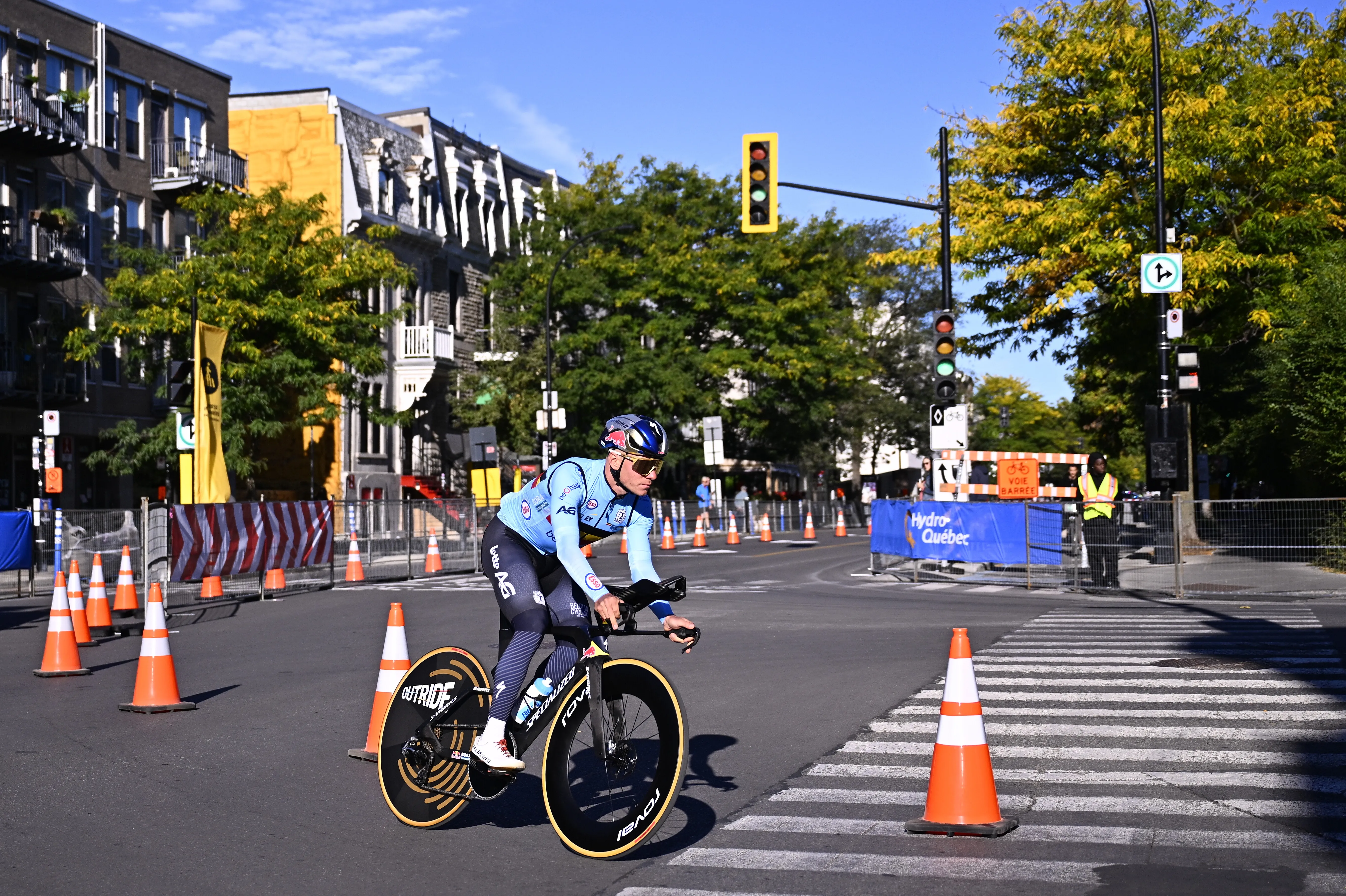 Remco Evenepoel à pied d’œuvre à Montréal : le Belge reconnaît le parcours du chrono - JASPER JACOBS - Samuel Guadi