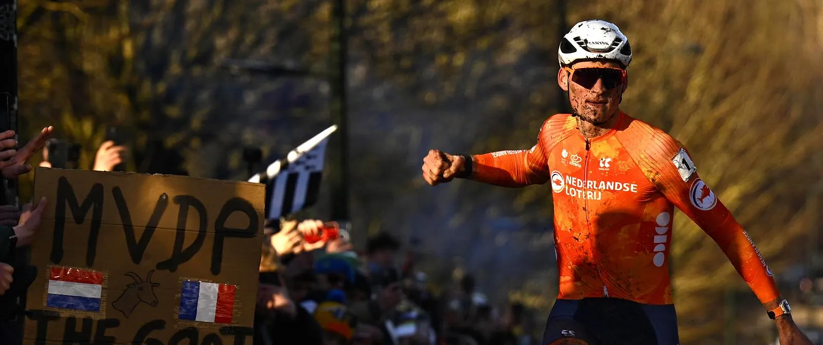 Cyclo-cross : Mathieu Van der Poel remporte un septième titre de champion du monde et égale le record d’Eric De Vlaeminck - Arthur Melsen