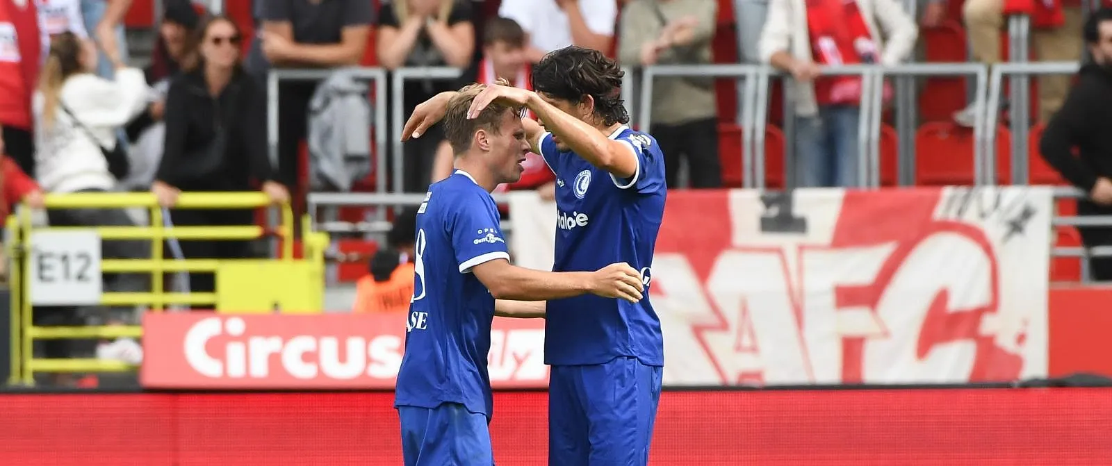 Pro League : la Gantoise, réduite à dix, renverse l’Antwerp au Bosuil - Arthur Melsen