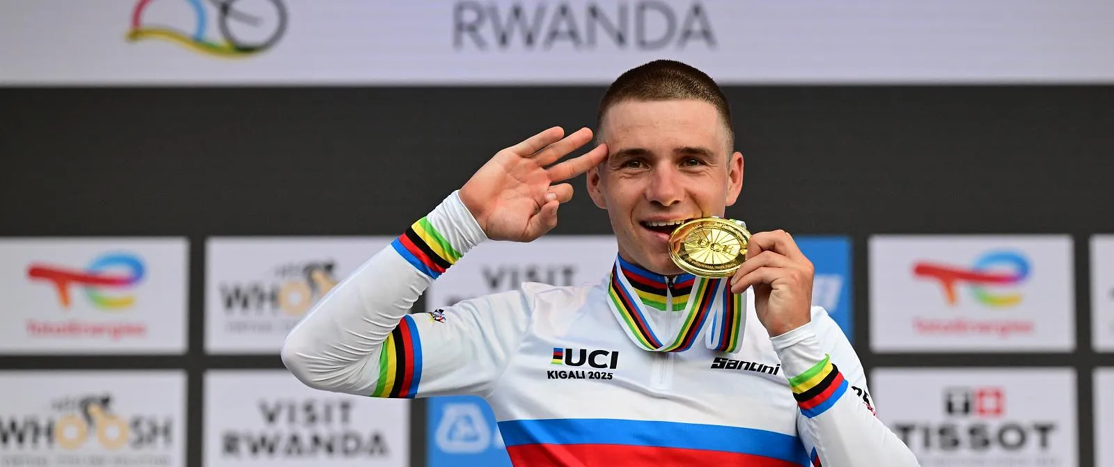 « Surclassement total », « Flirt avec l’excellence » : Remco Evenepoel a choqué tout le monde ! - Tom Oliver
