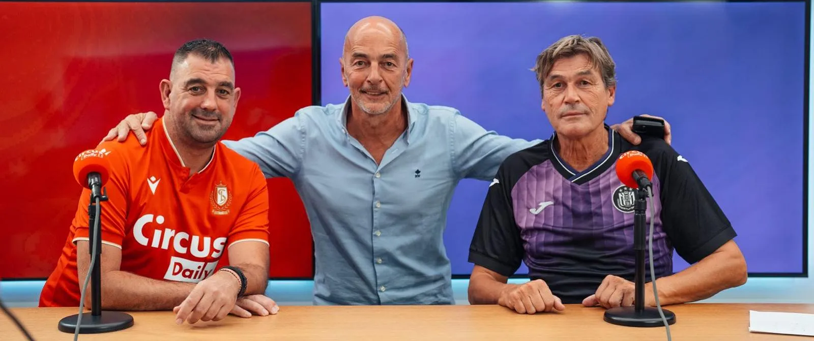 «Pardon Michou!», «Mais ils sont fous!»...: Marc Delire lance «Top Pronos» avec deux fans, l’un du Standard et le second d’Anderlecht (vidéo) - Bouba, Marc Delire et Georgio - Tom Oliver