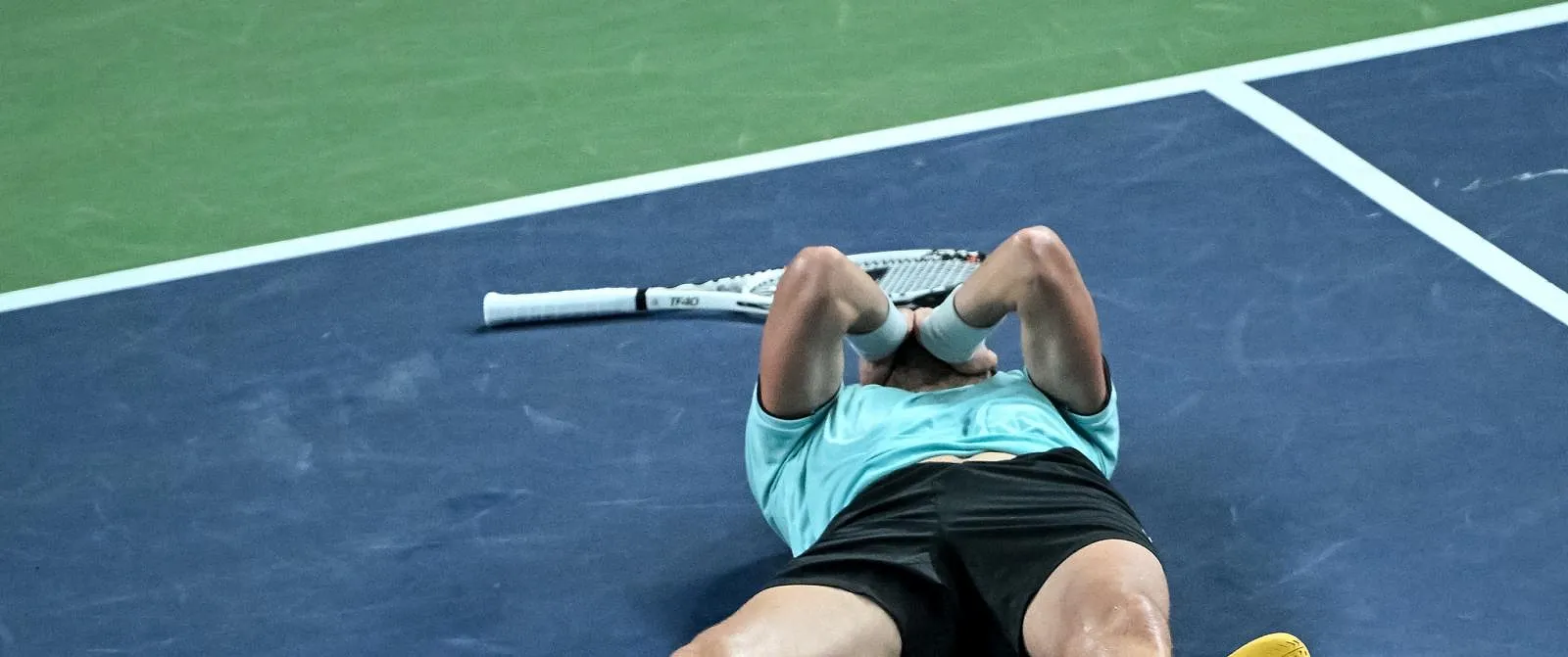 Duel entre cousins à Shanghai : Rinderknech écarte Medvedev et rejoint Vacherot en finale - Belga