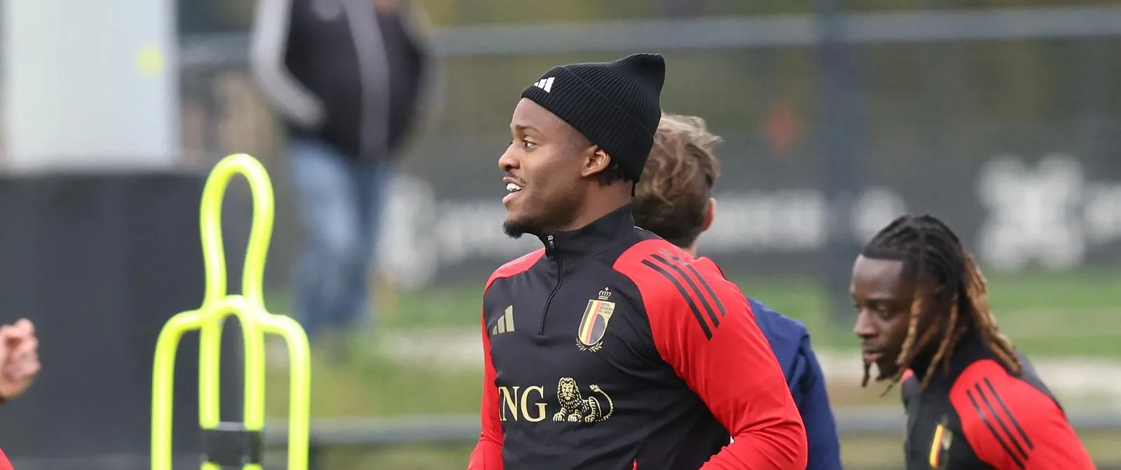 Michy Batshuayi veut quitter Francfort cet hiver… pour se relancer avant la Coupe du monde ? - Tom Oliver