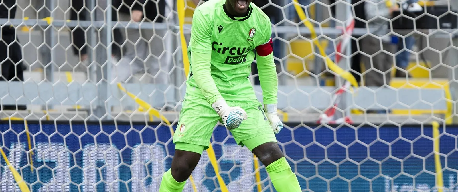 Bonne nouvelle pour le Standard : Matthieu Epolo a prolongé son contrat ! - Circus Daily