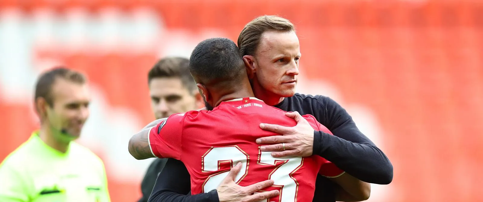 « Ce n’est pas pareil sans les supporters » : la réaction d’Ilaimaharitra après la victoire contre l’Antwerp - Tom Oliver