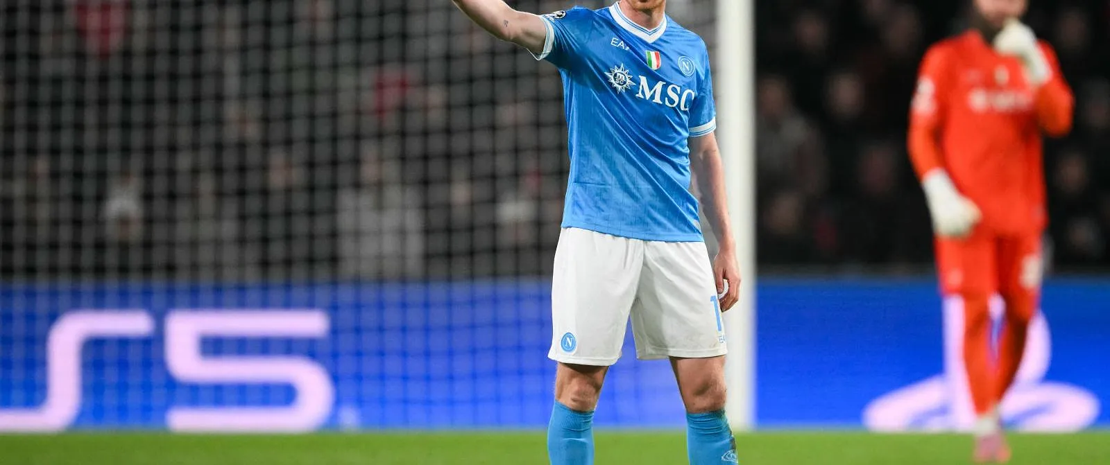 « Invisible », « Il disparaît » : Kevin De Bruyne encore critiqué par la presse italienne ! - Tom Oliver