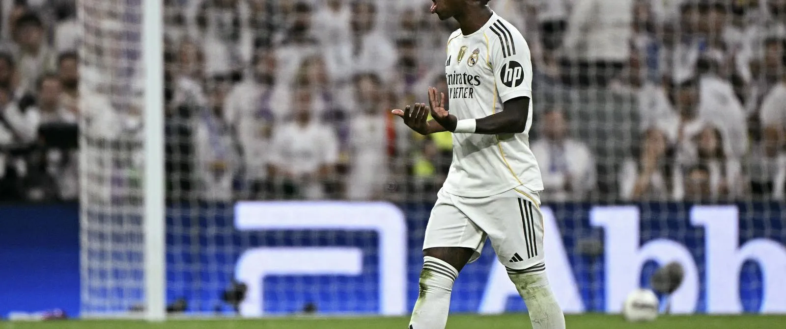 « S’il ne revient pas… » : la colère de Xabi Alonso sur Vinicius, qui s’est excusé pour son comportement ! - Tom Oliver