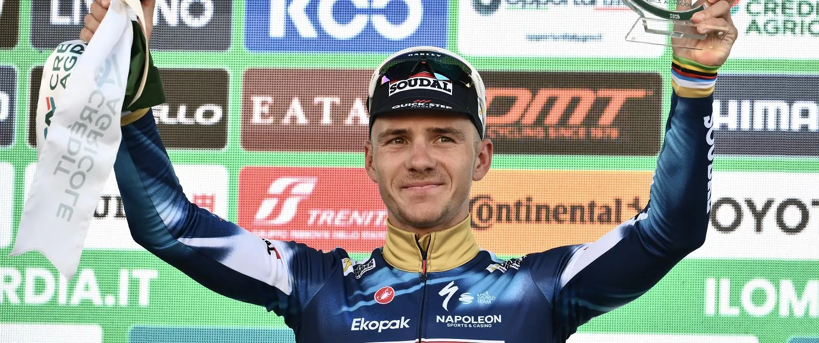 À peine arrivé dans sa nouvelle équipe, Remco Evenepoel impressionne déjà ! - Tom Oliver