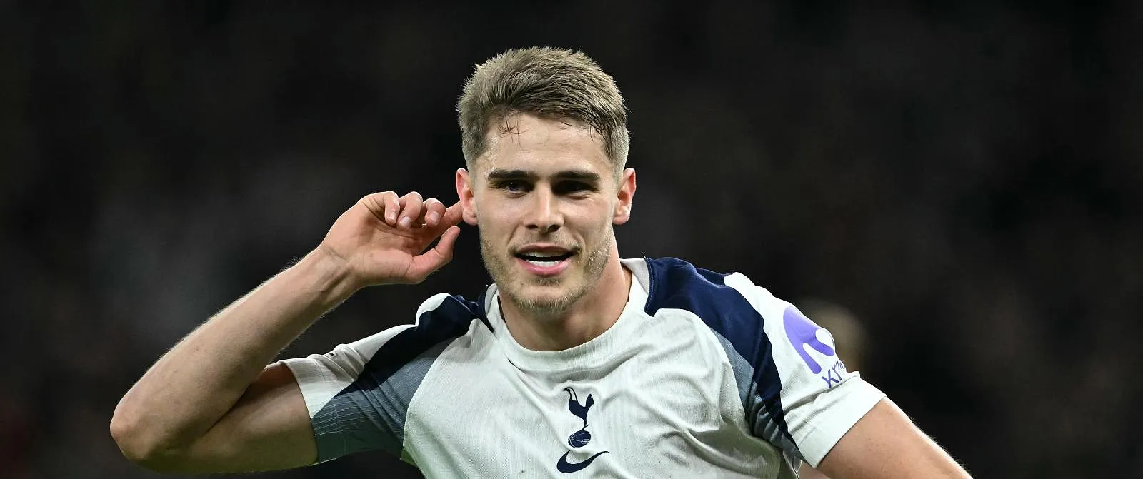 « Micky Van de Ven s’est transformé en Lionel Messi ! » : le but exceptionnel du défenseur néerlandais (video) - Samuel Guadi