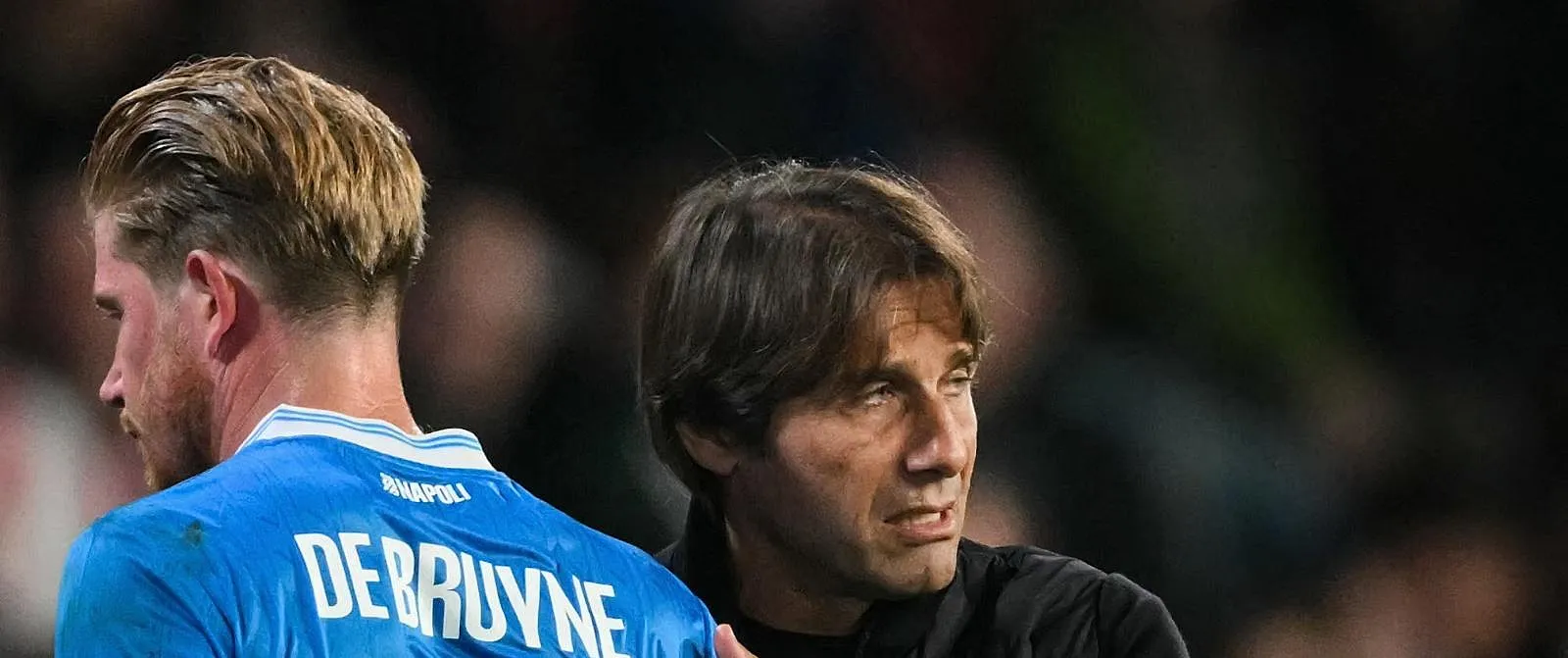 « Si De Bruyne avait su, il aurait peut-être choisi les États-Unis » : un joueur de Naples détruit Conte ! - Tom Oliver