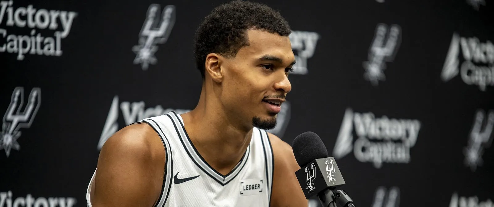 Absence de plusieurs semaines pour Victor Wembanyama : le DPOY en danger - Samuel Guadi