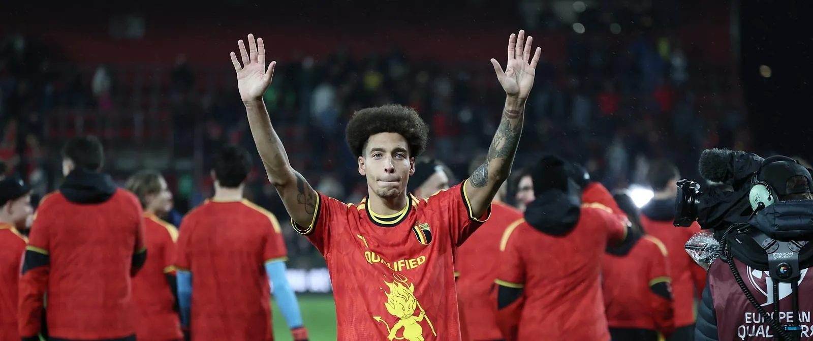 Axel Witsel a apprécié l’accueil de Sclessin lors de sa montée : « C’est très spécial pour moi ici » - Belga