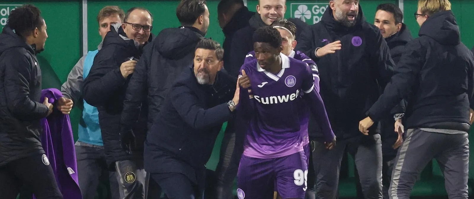 « Quelque chose est en train de naître » : Anderlecht parvient enfin à enchaîner ! - Tom Oliver