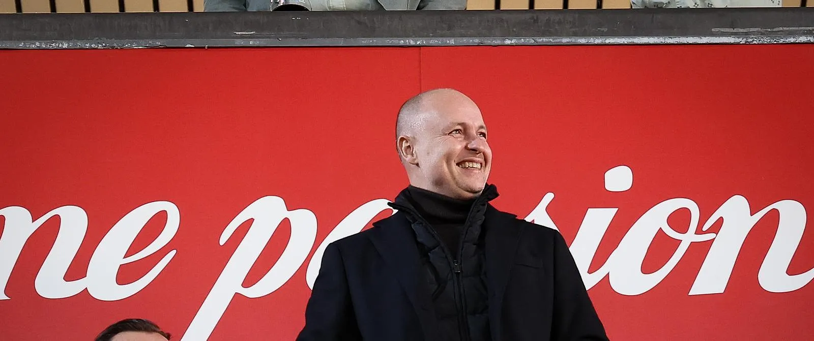 Standard : un investisseur étranger était en tribunes contre Zulte Waregem ! - Tom Oliver