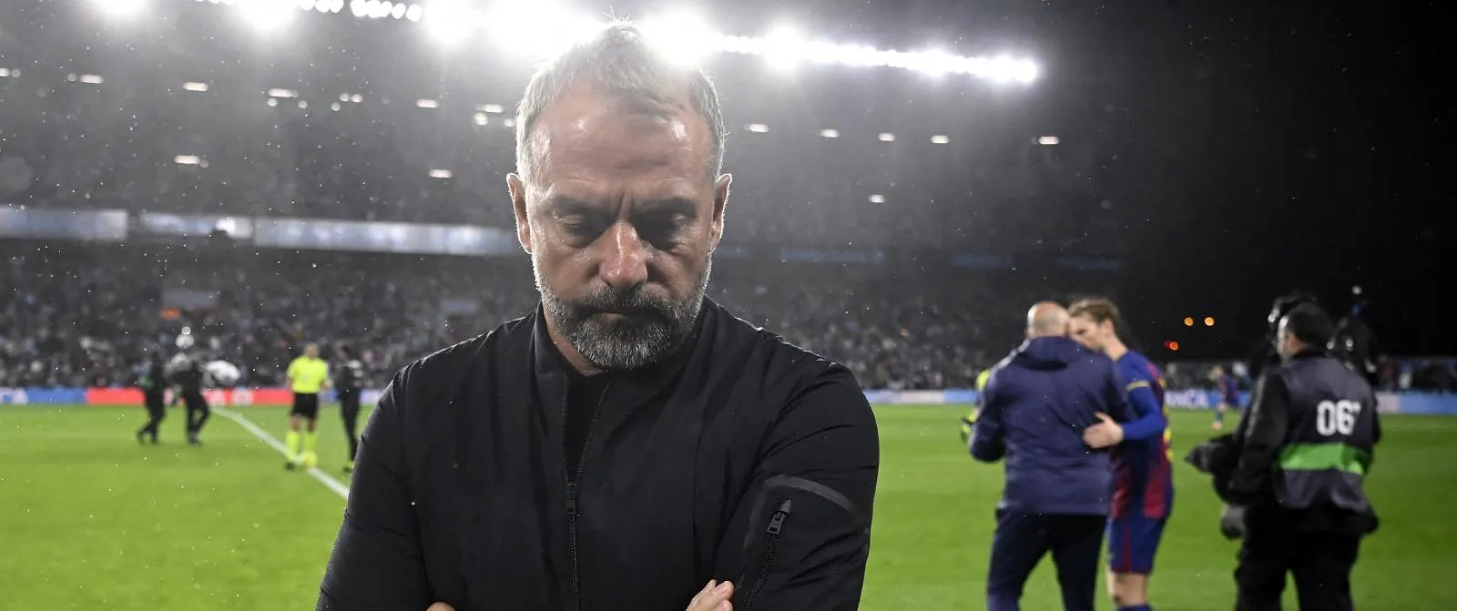 Barça : « Un échange troublant », l’image de Flick totalement abattu sur son banc - Arthur Melsen