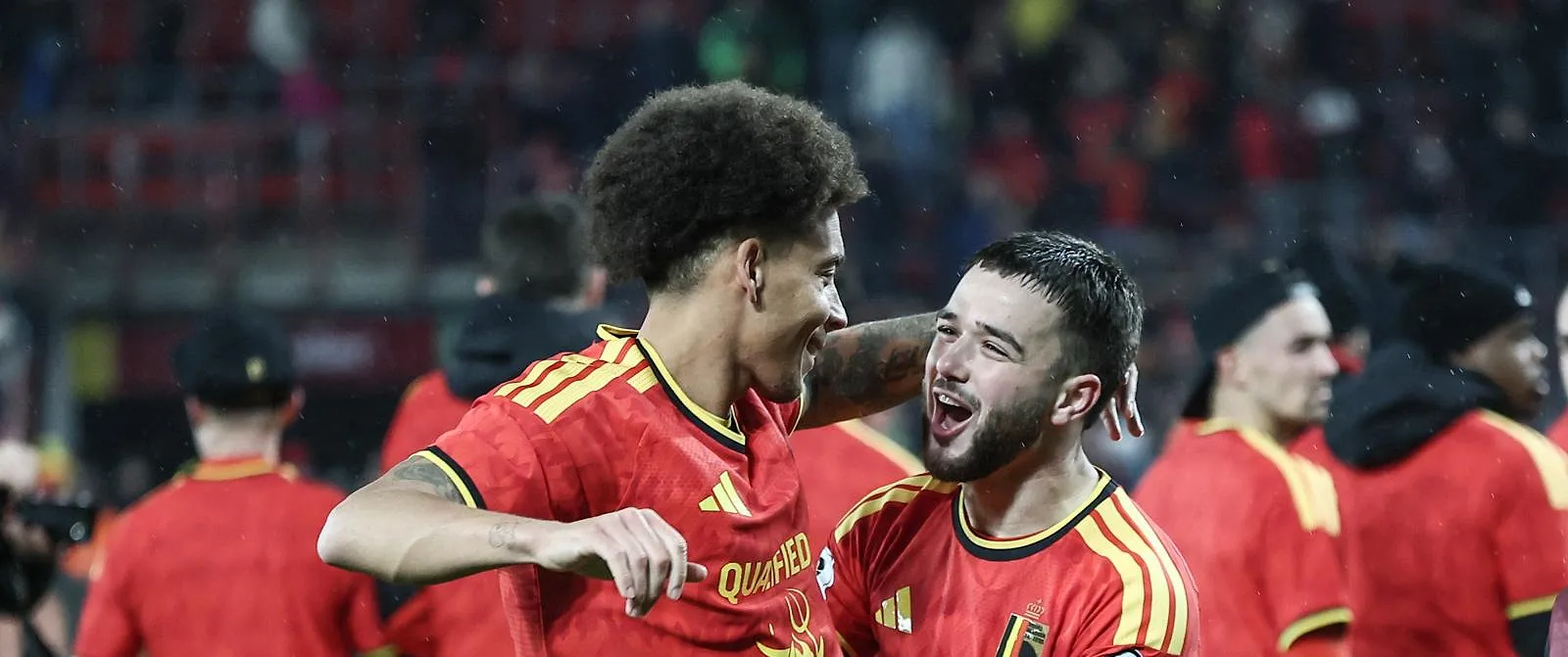 Coupe du monde 2026 : horaire classique pour les Diables face à l’Egypte et l’Iran, il faudra veiller face à la Nouvelle-Zélande - Belgium's Axel Witsel and Belgium's Nicolas Raskin celebrate after winning a soccer game between Belgium's Red Devils and Liechtenstein, the last FIFA World Cup 2026 qualification match, in Liege on Tuesday 18 November 2025. BELGA PHOTO BRUNO FAHY - Belga