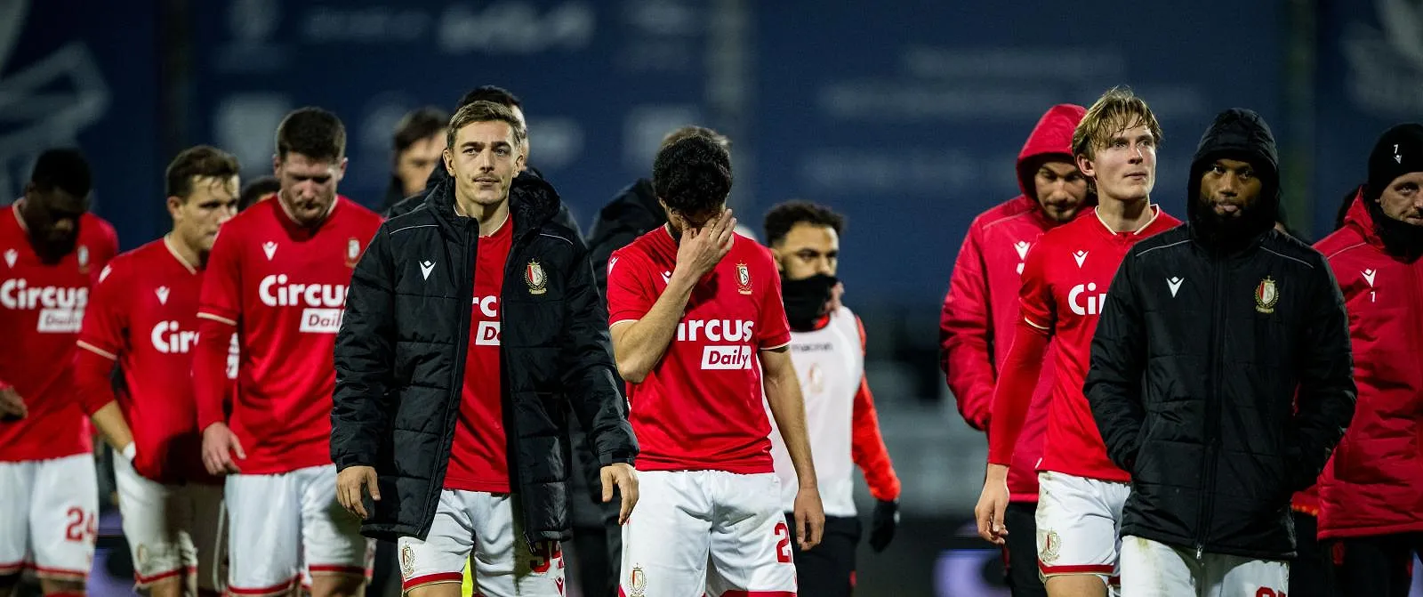 Catastrophe pour le Standard, éliminé à Dender en Coupe de Belgique ! - Belga