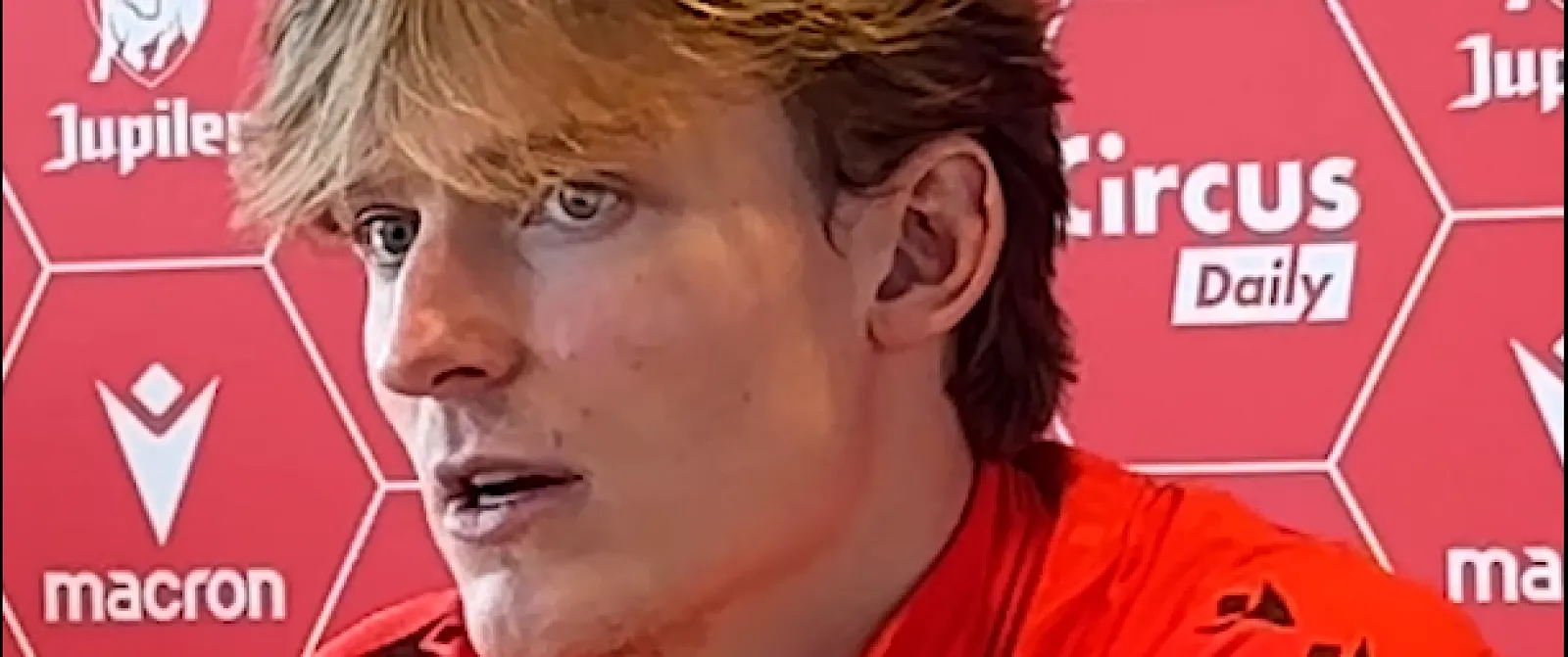 Les vérités d’Hautekiet sur le passage de Rednic au Standard : « On n’avait pas de plan clair » (vidéo) - Tom Oliver