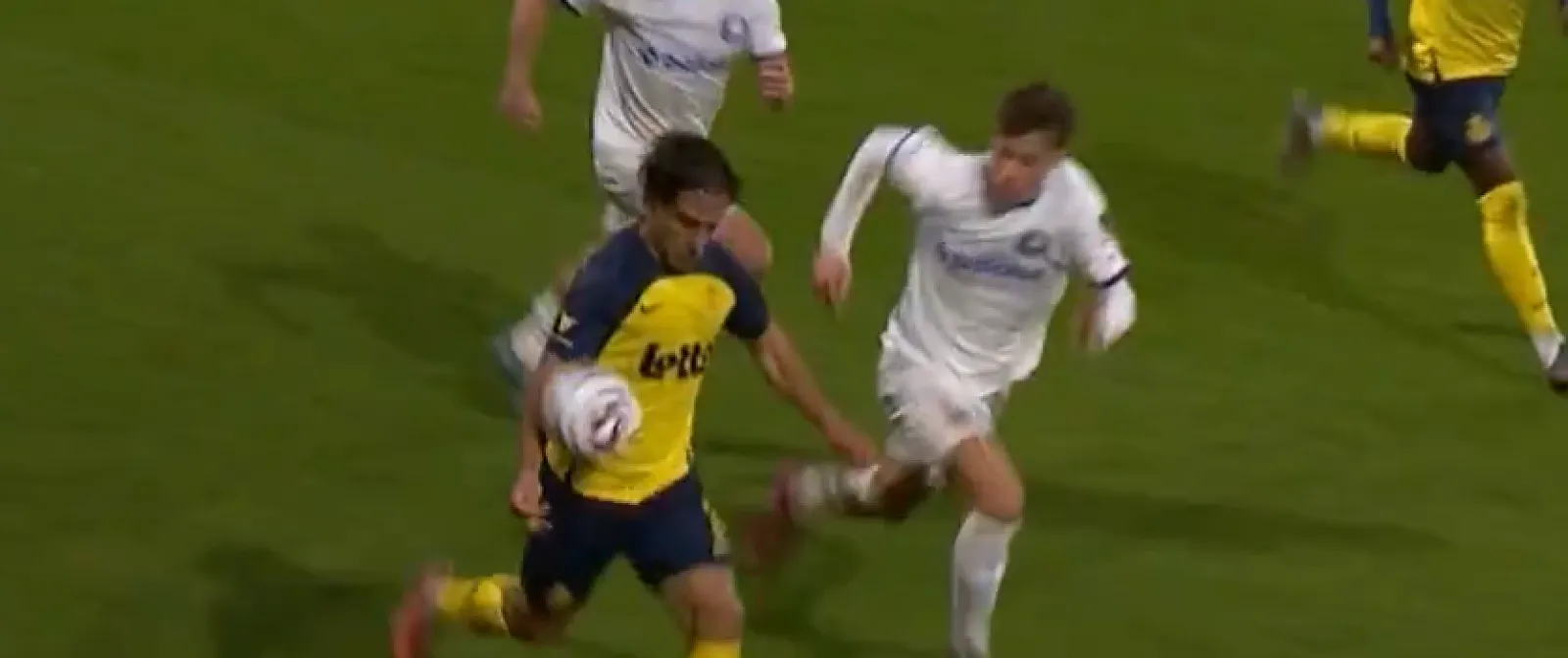 Ivan Leko est furieux après la main non sifflée de MacAllister : « C’est inadmissible ! »