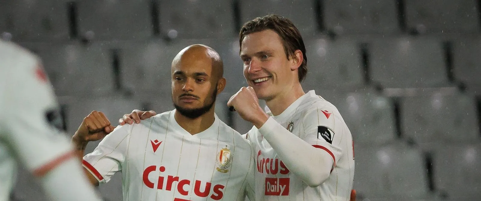 Le Standard grand gagnant du week-end : les Rouches sont de retour dans le top 6 ! - Tom Oliver