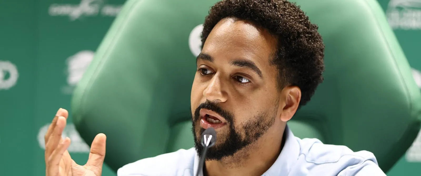 Le directeur sportif de La Louvière débarque à Anderlecht ! - Tom Oliver