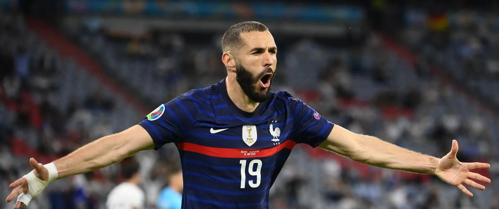 Benzema ouvre la porte à un retour en Équipe de France pour la Coupe du monde : « Qui n’en a pas envie ? » - Tom Oliver