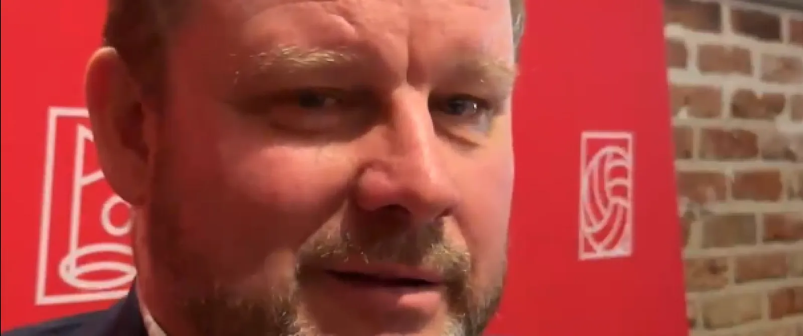 Le coup de gueule d’Hein Vanhaezebrouck sur le niveau du football belge : « Ce n’est pas assez » (vidéo) - Tom Oliver