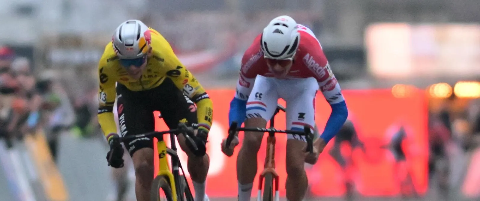 Cyclocross : Tibor Del Grosso bat Wout van Aert au sprint à Heusden-Zolder - Belga