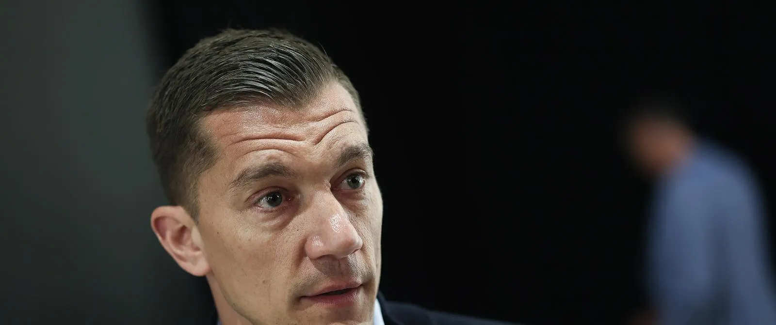 Jonathan Lardot répond aux accusations de favoritisme de Sven Vandenbroeck - Samuel Guadi