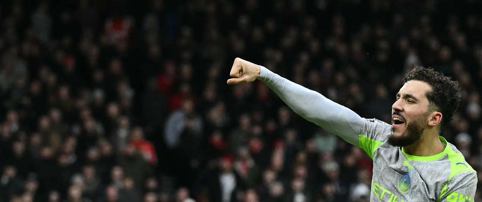 « Parfois je lui crie dessus, parfois je veux l’embrasser » : Pep Guardiola sous le charme de Cherki… à sa façon