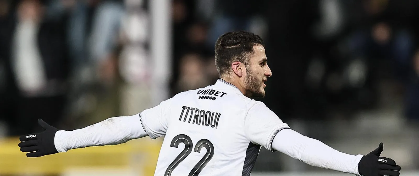 Charleroi a fixé son prix pour Yacine Titraoui : ce sera 9 millions d’euros - Samuel Guadi