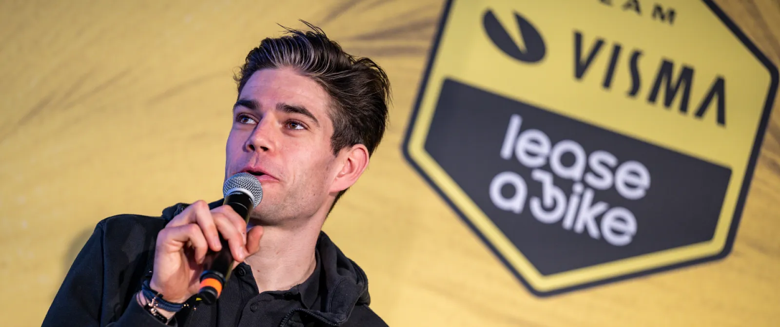 Wout van Aert donne des nouvelles de sa blessure : « Ça a l’air pire que ça ne l’est » - Belga