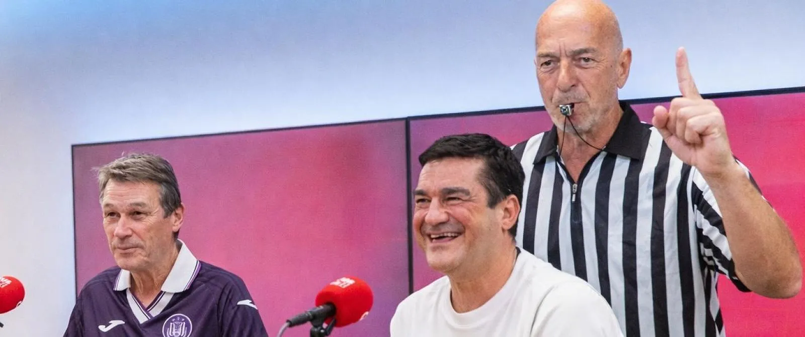 « Victoire probante de Charleroi », « L’Union va être dominée » : Marc Delire lance « Top Pronos » et préface les chocs du week-end avec deux fans ! - Tom Oliver