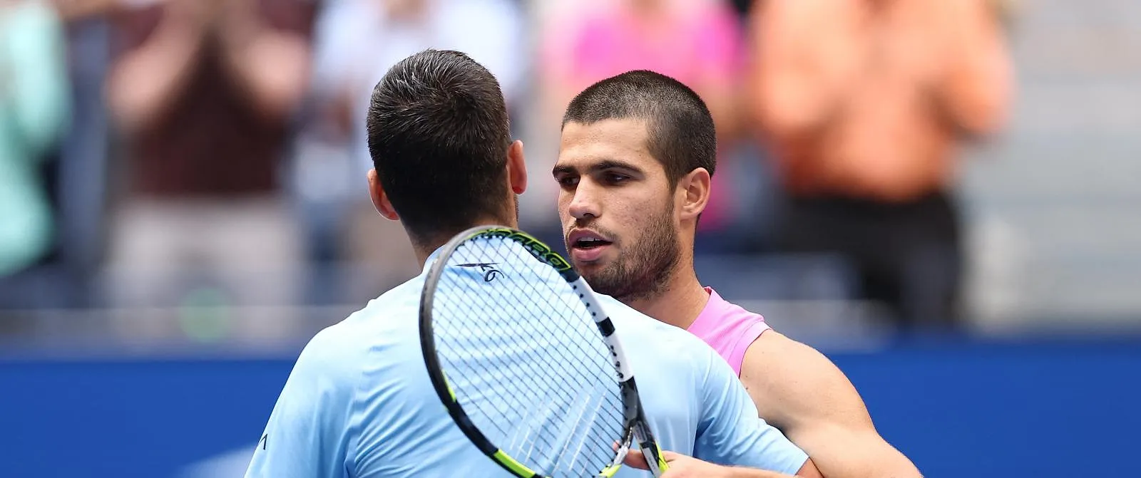 Djokovic ironise sur le nouveau service d’Alcaraz : « Il faut qu’on parle des droits d’auteur » (vidéo) - Tom Oliver