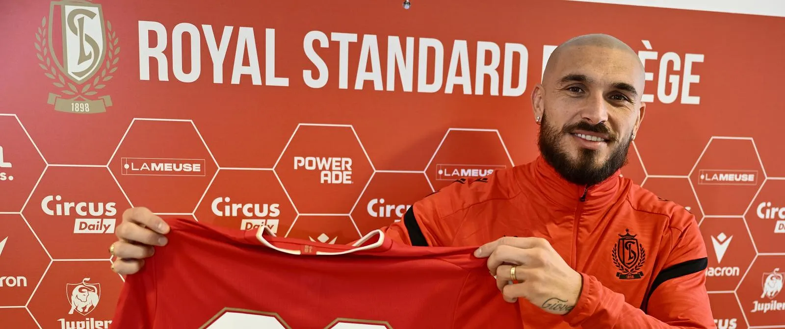 Teuma a toujours voulu jouer au Standard : « La ferveur, ça ressemble beaucoup à Marseille » - Jérôme Jordens