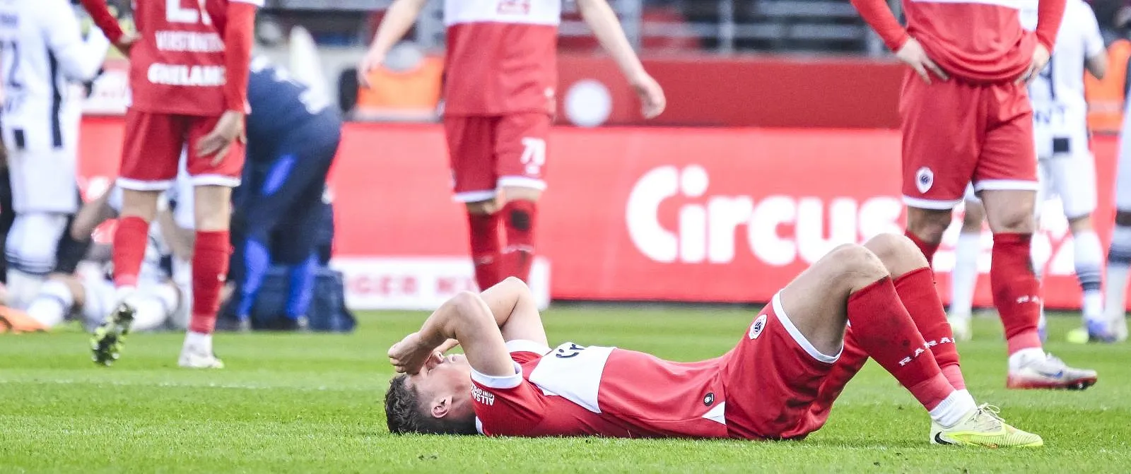 Saison régulière déjà terminée pour Van Helden ? Les nouvelles ne sont pas bonnes - Samuel Guadi