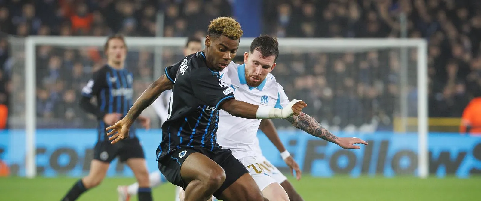 Mercato : Raphaël Onyedika est dans le viseur de Wolfsbourg ! - Guillaume Jans