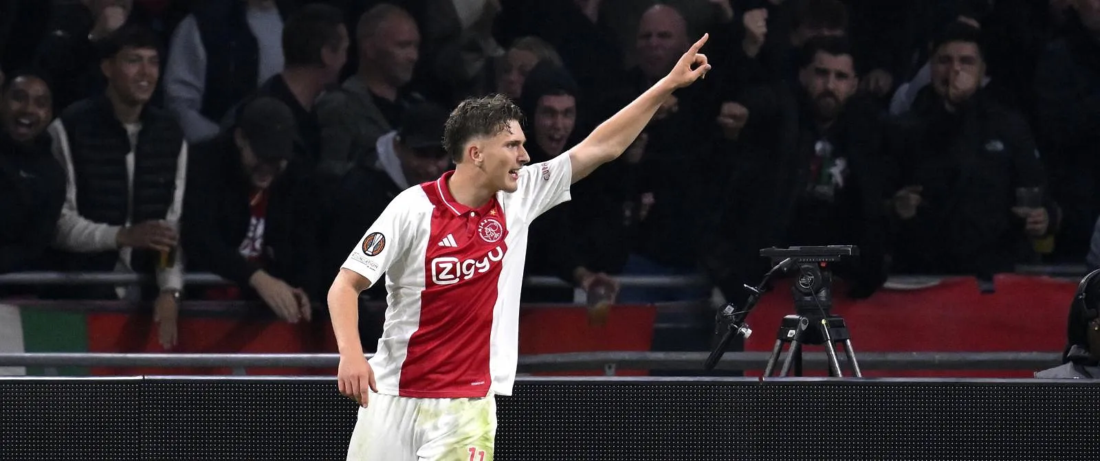 Mika Godts s’offre un doublé avec l’Ajax ! - Belga