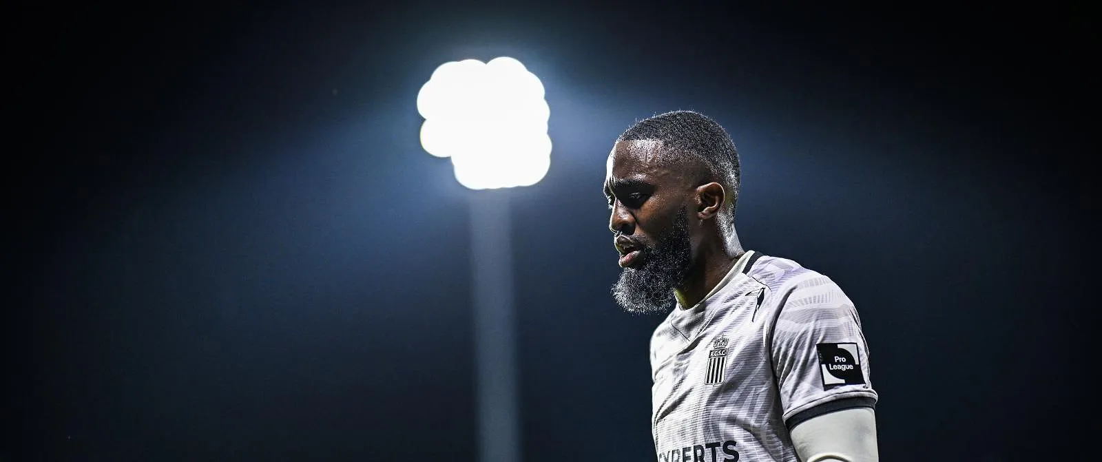 Isaac Mbenza va quitter Charleroi pour la Grèce - Samuel Guadi