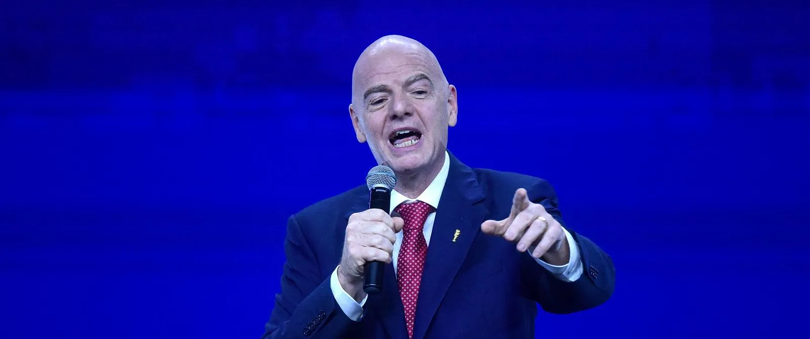 Infantino veut lever l’interdiction contre la Russie : « Elle n’a fait qu’engendrer davantage de frustration et de haine » - Jérôme Jordens