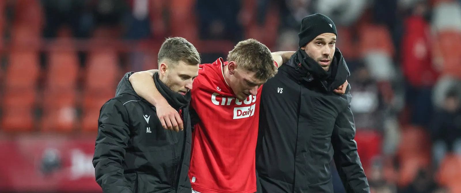 Le verdict est tombé pour Dierckx et Teuma : c’est plus grave pour le défenseur que pour le milieu - Jérôme Jordens