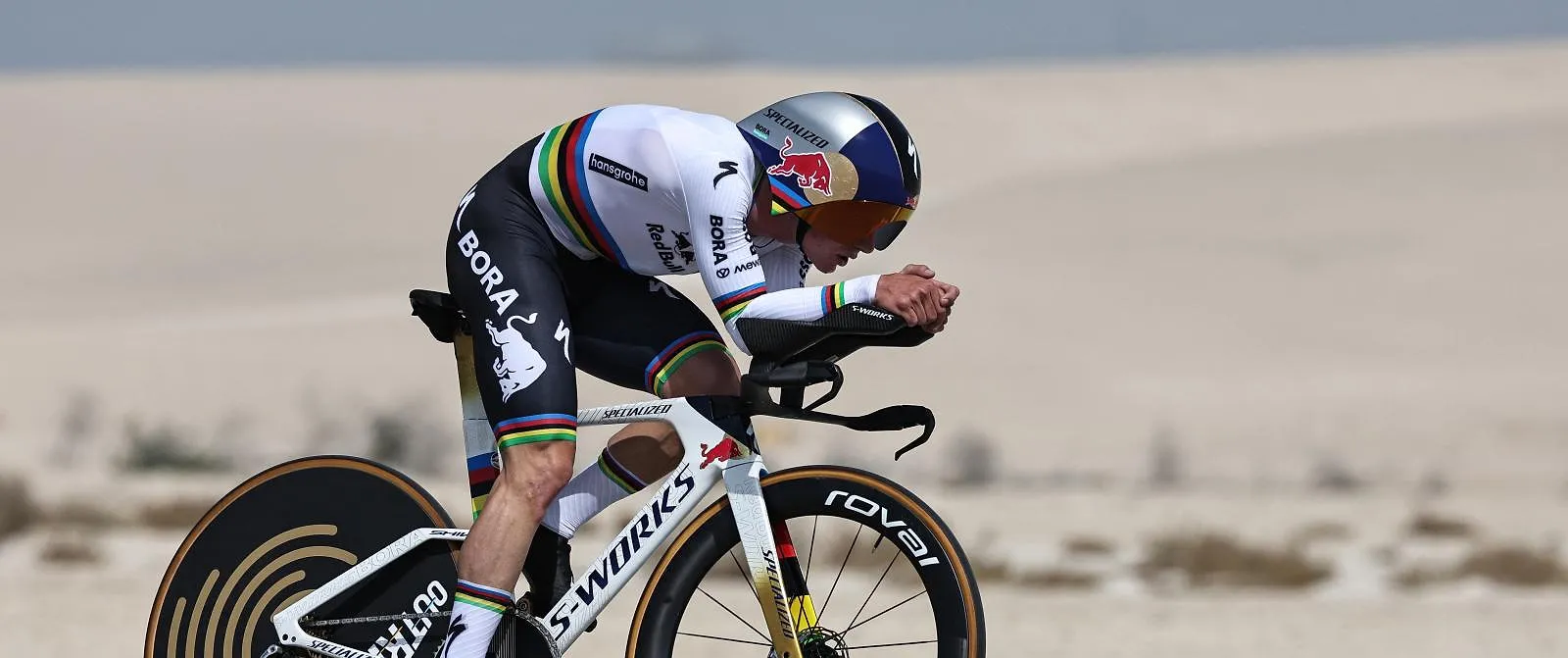 Coup double pour Remco Evenepoel à l’UAE Tour : il remporte le contre-la-montre et prend le maillot de leader ! - Belga