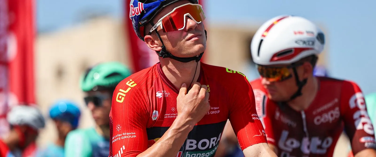 Contre-performance de Remco Evenepoel à l’UAE Tour : « Il a peut-être dépassé ses limites trop vite » - Tom Oliver