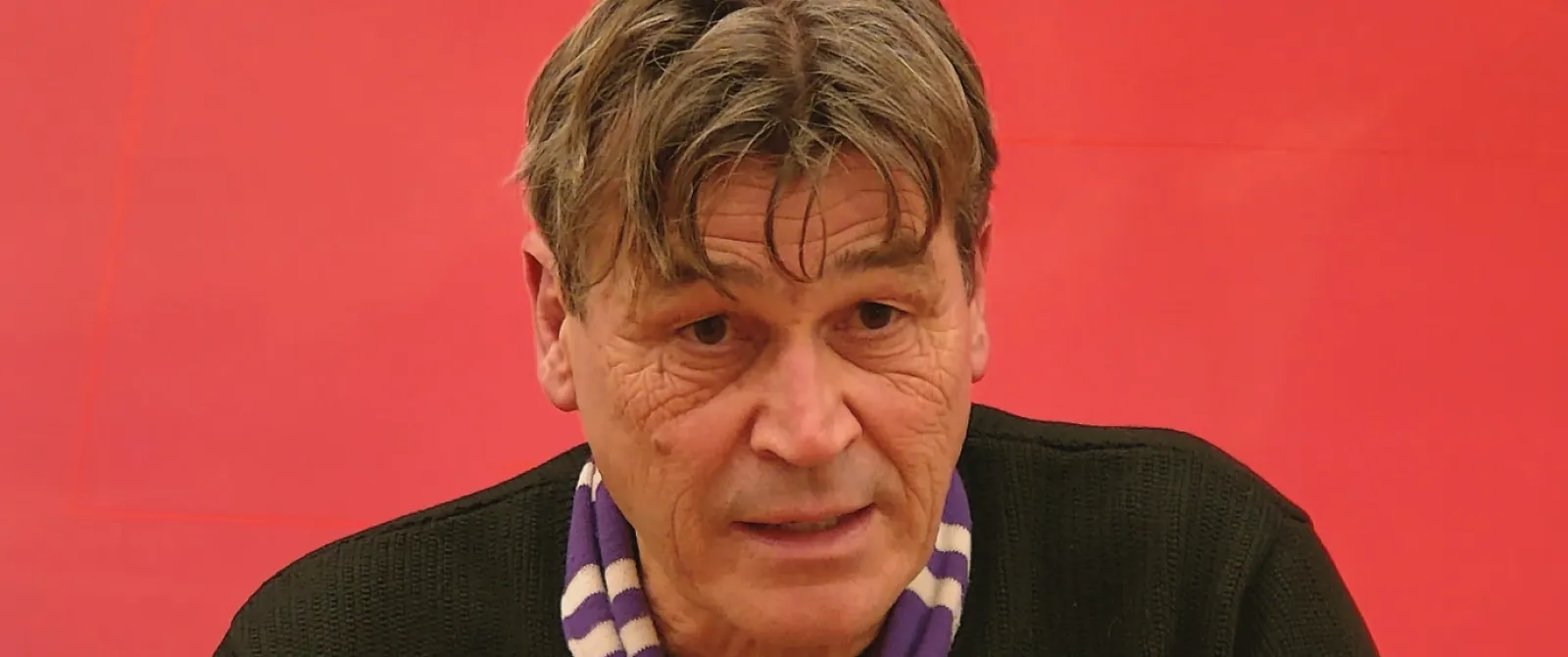 « Un poulet sans tête » : Marc Delire préface Zulte Waregem – Anderlecht avec deux fans dans « Top Prono » - Tom Oliver