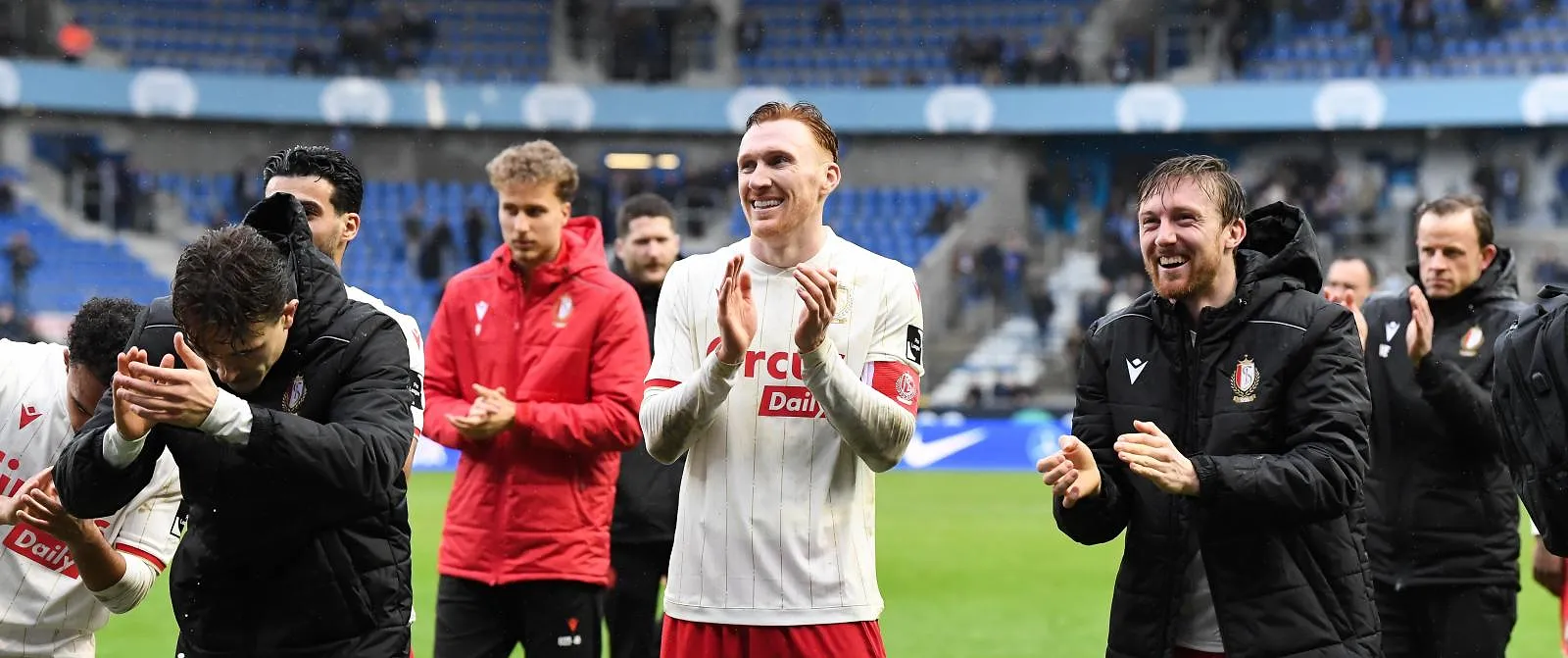 Le Standard revient à 2 points des Playoffs 1 : « Il faudra confirmer contre La Louvière et à Zulte » - Tom Oliver